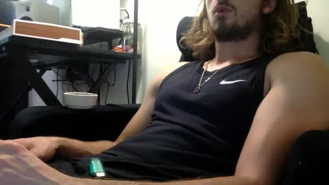 Snapshot of larrylegend24 chatting on September 30, 2025, 12:26 am larrylegend24 online show from September 30, 2025, 12:26 am