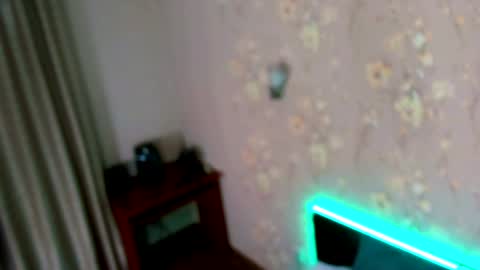 Snapshot of lasscherry18 chatting on February 7, 2025, 4:24 pm LassCherry18 online show from February 7, 2025, 4:24 pm