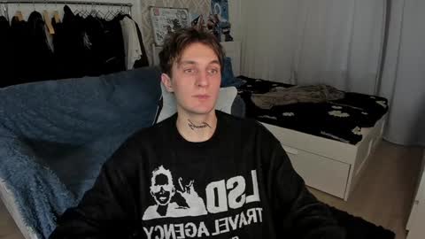 Snapshot of lastnight4you chatting on December 3, 2024, 11:33 am acie online show from December 3, 2024, 11:33 am