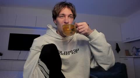 Snapshot of lastnight4you chatting on January 24, 2025, 9:37 pm acie online show from January 24, 2025, 9:37 pm