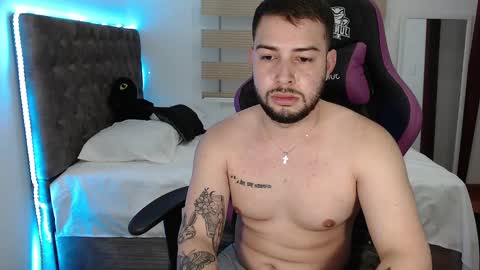 Snapshot of latam_ chatting on March 4, 2025, 11:19 am YOUR BABY online show from March 4, 2025, 11:19 am