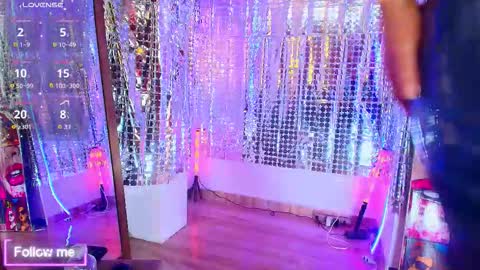 ROSE online show from November 12, 2025, 3:23 pm