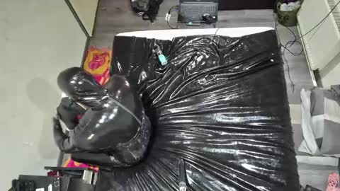 latex boy 38 online show from July 26, 2026, 8:43 am