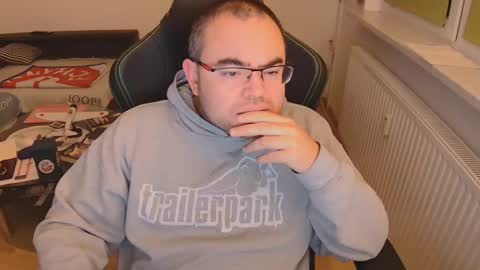 Snapshot of latexboy893 chatting on November 13, 2025, 9:36 pm latexboy893 online show from November 13, 2025, 9:36 pm