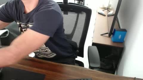 latexdave84 online show from December 1, 2025, 12:59 am