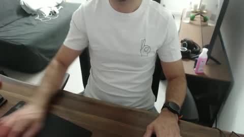 latexdave84 online show from March 18, 2026, 7:11 am