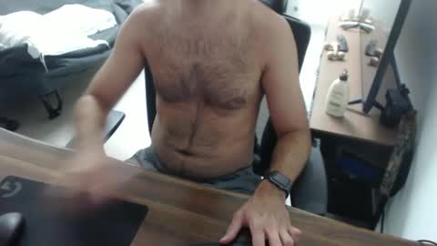Snapshot of latexdave84 chatting on May 4, 2026, 10:33 am latexdave84 online show from May 4, 2026, 10:33 am