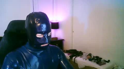 latexminheadroom online show from October 1, 2025, 2:17 am