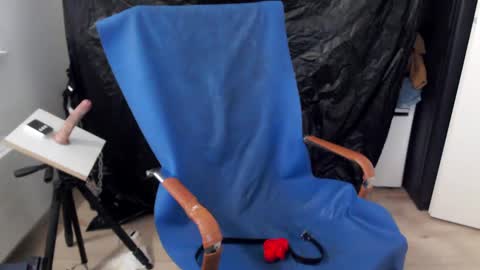 Snapshot of latexslaafboy2 chatting on January 30, 2025, 11:22 am latexslaafboy online show from January 30, 2025, 11:22 am