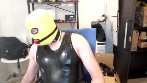Snapshot of latexslaafboy2 chatting on February 25, 2025, 7:09 am latexslaafboy online show from February 25, 2025, 7:09 am