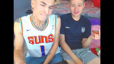 latin_boysxxx_ online show from November 15, 2025, 11:43 pm