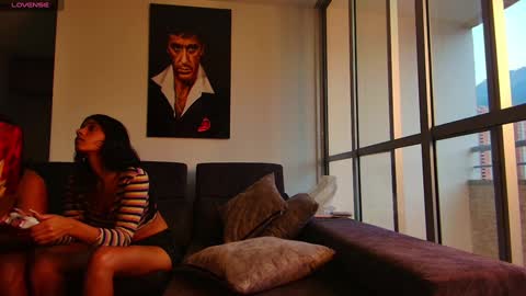 Snapshot of latin_couple77 chatting on January 10, 2025, 11:22 am Sara y Andy online show from January 10, 2025, 11:22 am