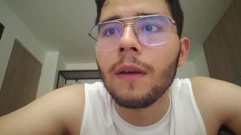 Latin edge online show from March 12, 2025, 12:04 pm