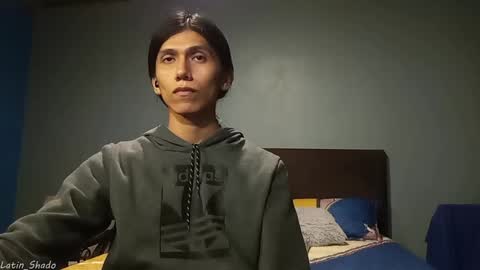 Snapshot of latin_shado chatting on December 23, 2025, 8:34 am Shado online show from December 23, 2025, 8:34 am