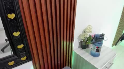 latina_candy01 online show from January 8, 2026, 7:27 pm