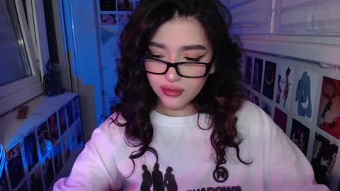 Snapshot of latina_mia chatting on January 30, 2025, 11:24 pm miiiiiiaaaa online show from January 30, 2025, 11:24 pm