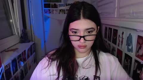 Snapshot of latina_mia chatting on February 6, 2025, 11:58 pm miiiiiiaaaa online show from February 6, 2025, 11:58 pm