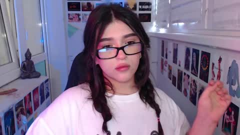 Snapshot of latina_mia chatting on February 12, 2025, 5:58 am miiiiiiaaaa online show from February 12, 2025, 5:58 am