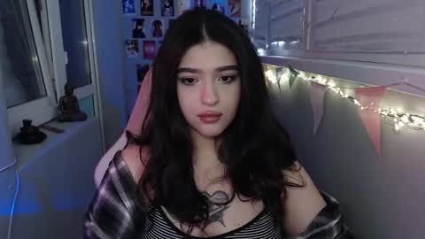 Snapshot of latina_mia chatting on February 25, 2025, 6:47 am miiiiiiaaaa online show from February 25, 2025, 6:47 am