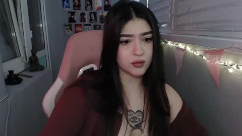 Snapshot of latina_mia chatting on March 3, 2025, 9:44 am miiiiiiaaaa online show from March 3, 2025, 9:44 am