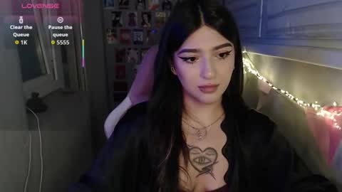 Snapshot of latina_mia chatting on September 15, 2025, 11:05 pm miiiiiiaaaa online show from September 15, 2025, 11:05 pm