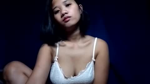 latina_shaine online show from April 18, 2026, 10:32 pm