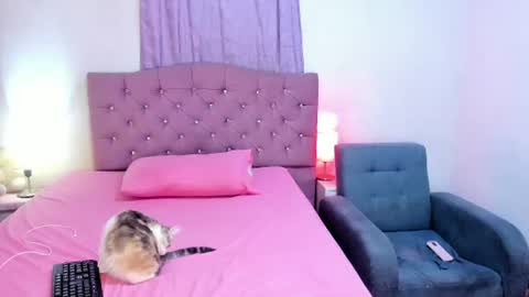 Martina online show from July 9, 2026, 5:28 pm