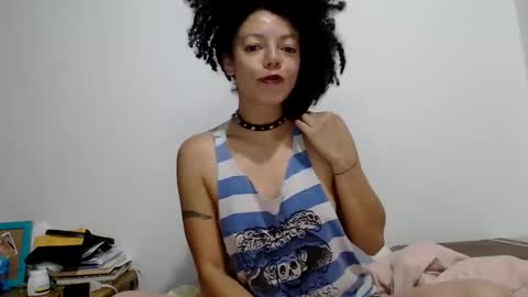 Snapshot of latinadreamy chatting on February 5, 2025, 10:19 am Latinacoka online show from February 5, 2025, 10:19 am