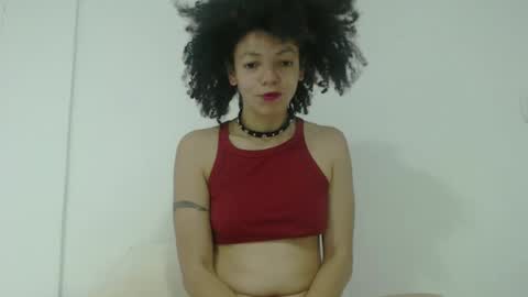 Snapshot of latinadreamy chatting on February 16, 2025, 1:49 pm Latinacoka online show from February 16, 2025, 1:49 pm