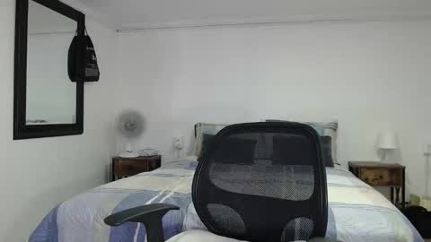 FLOR SALVAJE online show from December 23, 2025, 12:41 am