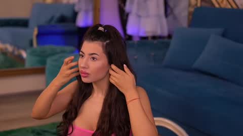 Snapshot of latinaloco chatting on March 9, 2025, 6:32 pm Latina online show from March 9, 2025, 6:32 pm