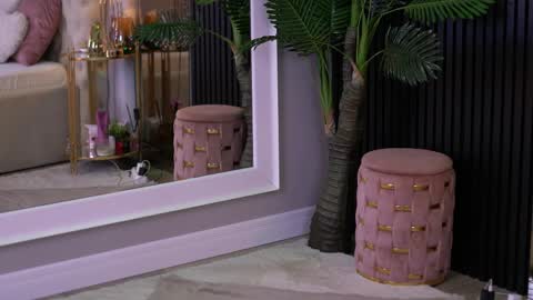 Snapshot of latinaloco chatting on March 30, 2026, 5:14 pm Latina online show from March 30, 2026, 5:14 pm