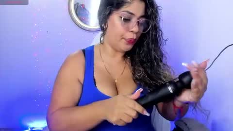 Snapshot of latinamav22 chatting on June 19, 2026, 11:30 pm latinamav22 online show from June 19, 2026, 11:30 pm