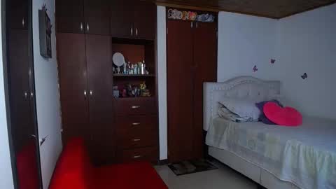 LORENA online show from November 25, 2025, 3:34 pm