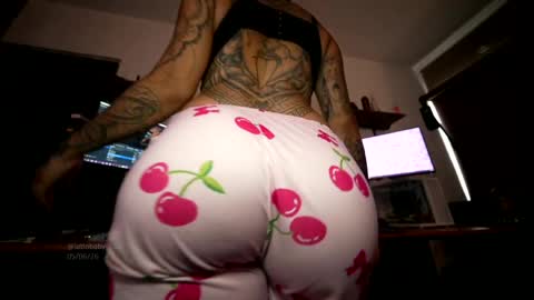 Snapshot of latinbaby_666 chatting on June 5, 2026, 5:18 pm Kattiia INSTAGRAM bazanakattiia If you like my show give me a like please I LOVE YOU online show from June 5, 2026, 5:18 pm