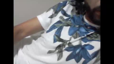 latinbigcuu online show from November 17, 2025, 8:53 am