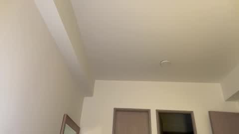 Hi -  online show from October 30, 2025, 7:43 am