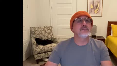Snapshot of latinnous chatting on January 7, 2026, 4:59 am QS - INDEPENDENT MODEL online show from January 7, 2026, 4:59 am