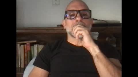 latino_to20 online show from June 10, 2026, 9:03 pm