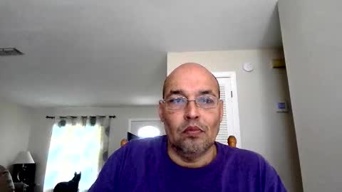 Snapshot of latinoinfla chatting on January 18, 2026, 5:39 pm latinoinfla online show from January 18, 2026, 5:39 pm