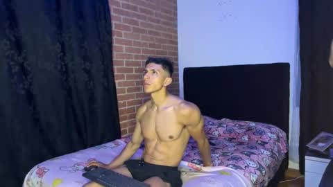 latinosadictosalsexo online show from April 16, 2026, 2:34 am