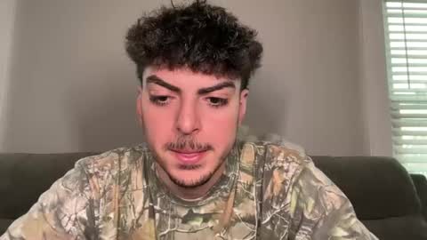 Snapshot of latinotwunk21 chatting on February 20, 2026, 6:52 pm Rylie Beck online show from February 20, 2026, 6:52 pm