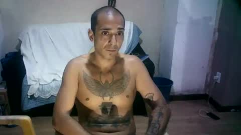 Snapshot of latinounder chatting on July 1, 2026, 12:01 am latinounder online show from July 1, 2026, 12:01 am
