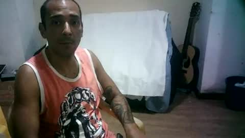 Snapshot of latinounder chatting on July 4, 2026, 1:12 am latinounder online show from July 4, 2026, 1:12 am