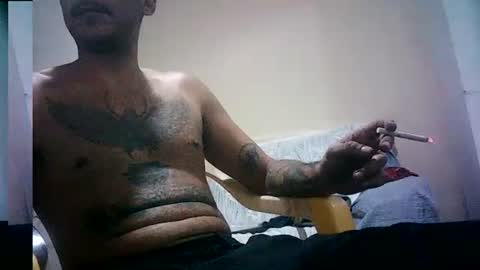 Snapshot of latinounder chatting on July 18, 2026, 3:33 am latinounder online show from July 18, 2026, 3:33 am