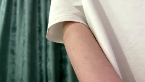 Eva online show from April 14, 2026, 3:40 pm