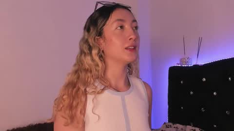 Lau Miller online show from November 25, 2025, 3:39 am