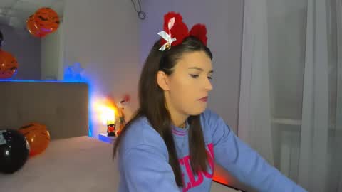 Laura online show from October 24, 2025, 5:37 am