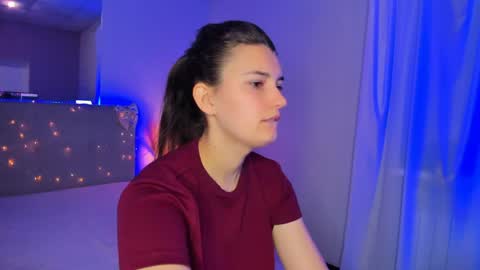 Laura online show from May 19, 2026, 4:52 am