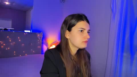 Laura online show from May 30, 2026, 5:04 am